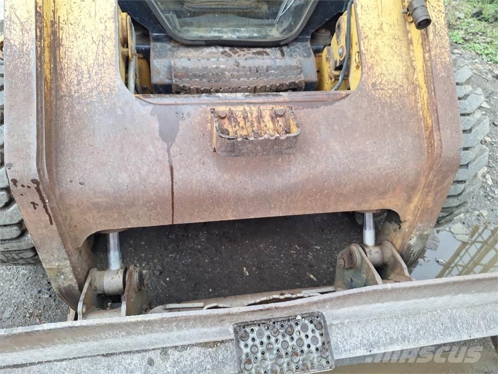 CAT 246 C 4X4 Sonstige Baumaschinen