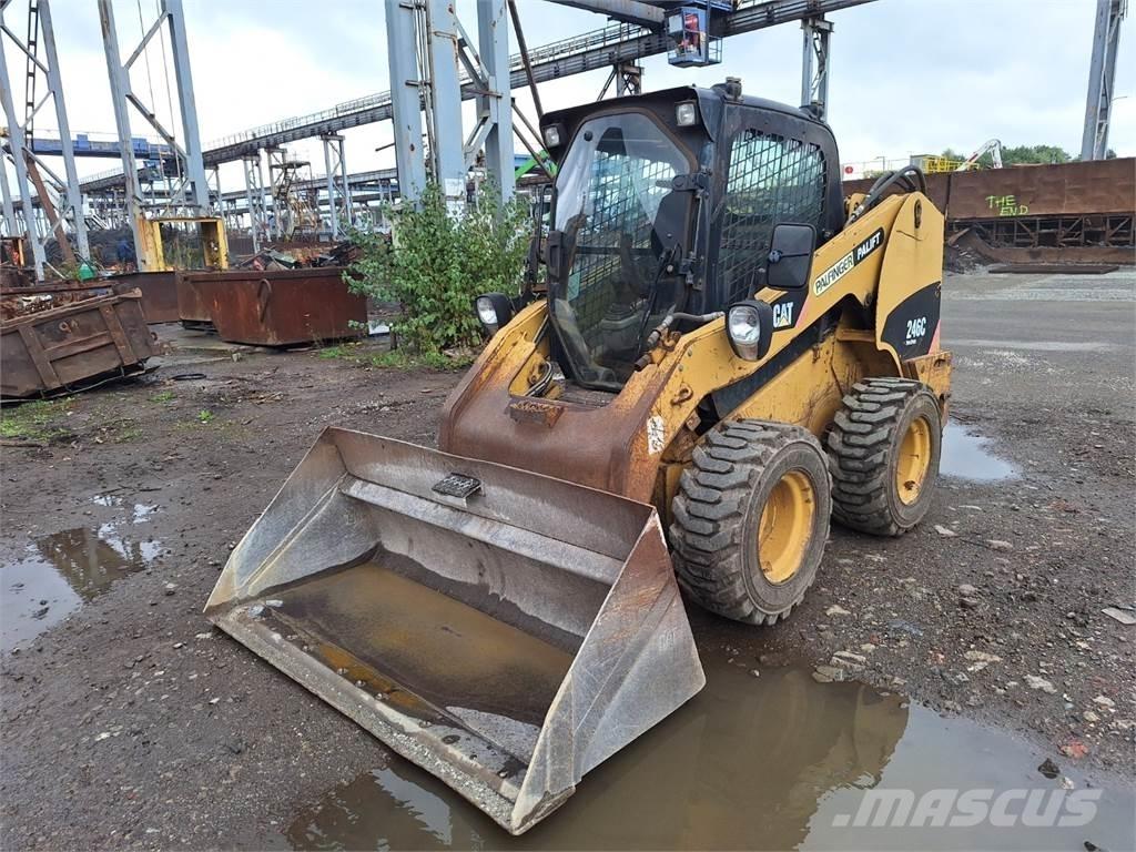 CAT 246 C 4X4 Sonstige Baumaschinen