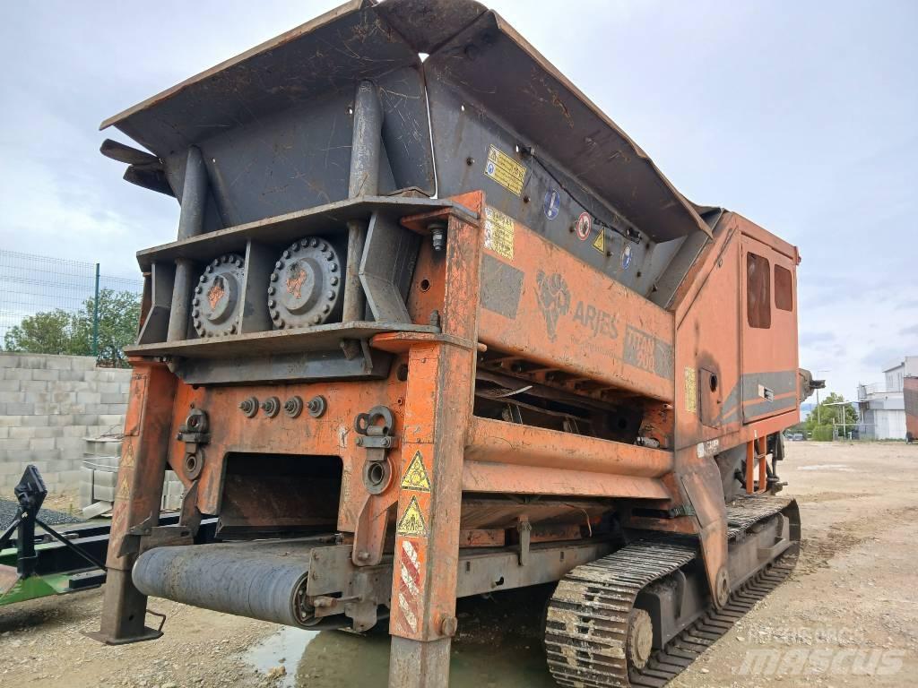 Arjes Titan 900 Schredder