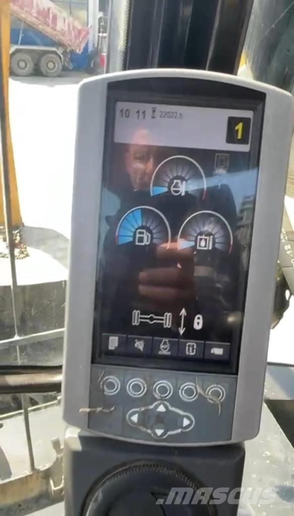 CAT 318D MH Materialumschlag