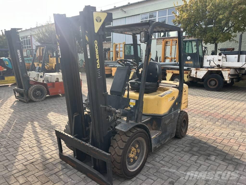 Daewoo D25S3 V-2311 Dieselstapler