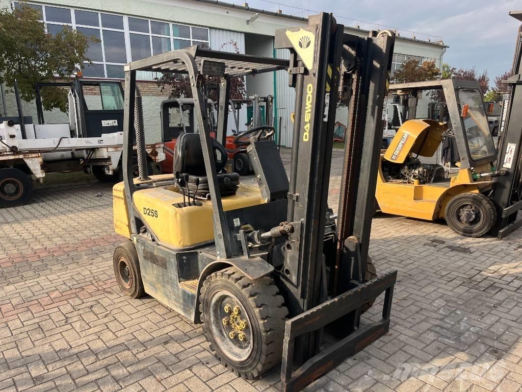 Daewoo D25S3 V-2311 Dieselstapler