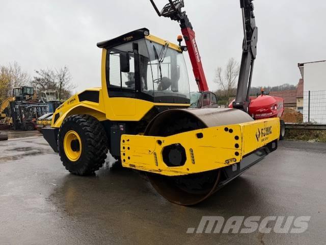 Bomag BW 212 D 5 Erdbauwalzen
