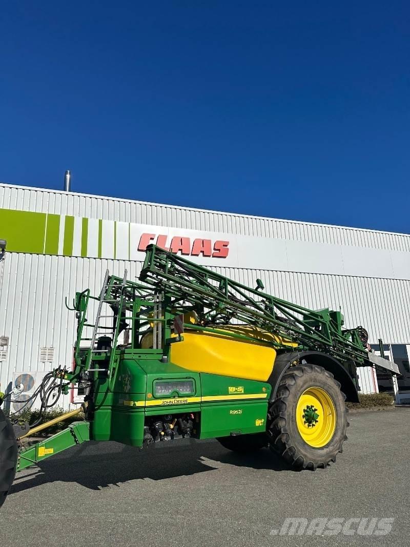 John Deere R952 i Anhängespritzen