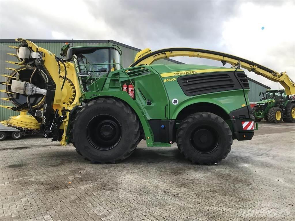 John Deere 8600 Selbstfahrende Häcksler