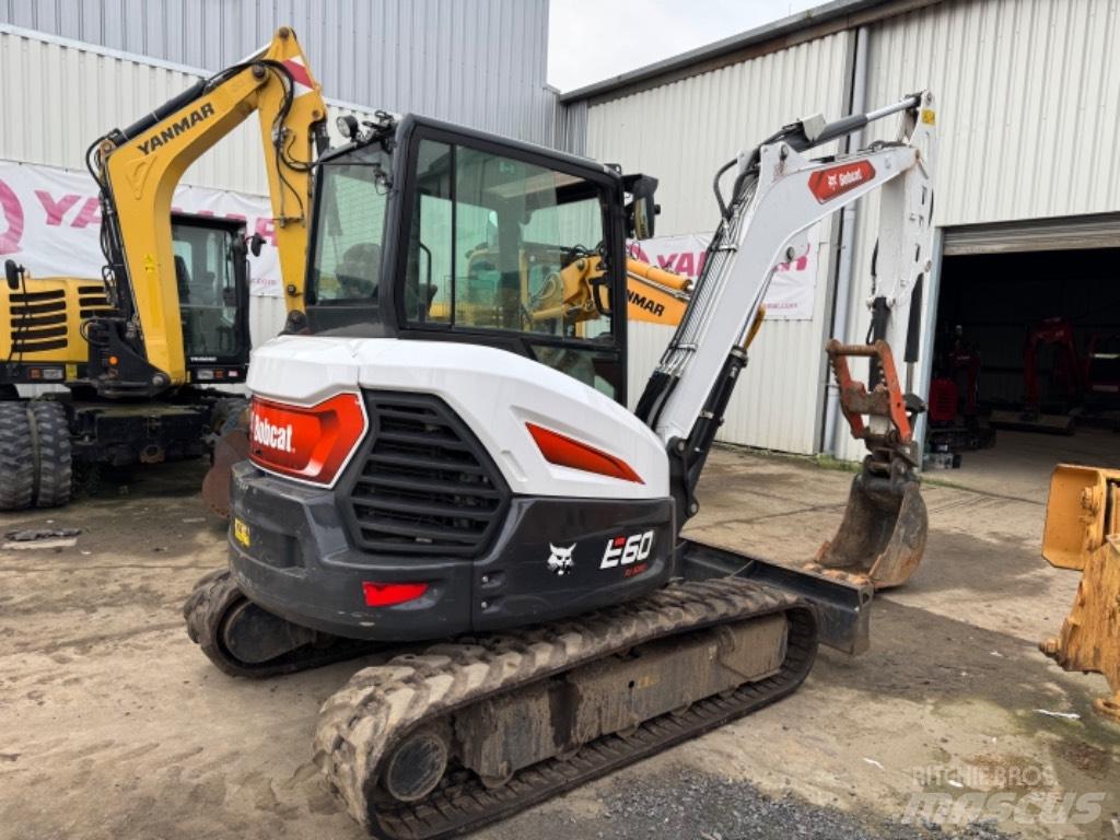 Bobcat E60 *FR006 Minibagger < 7t