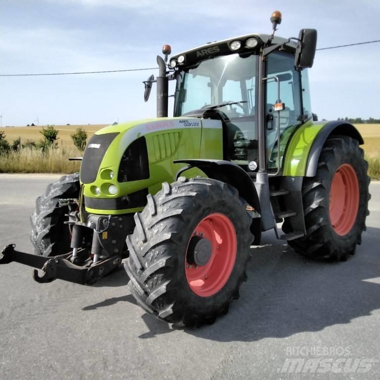 CLAAS Ares 697 ATZ Traktoren