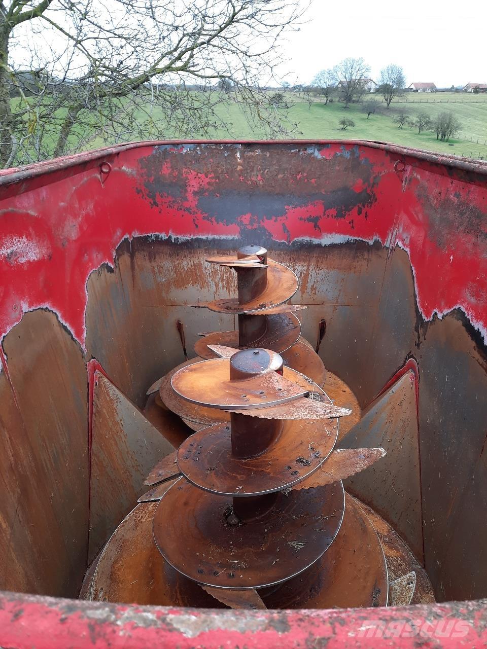 RMH Mixell 302 Feeder