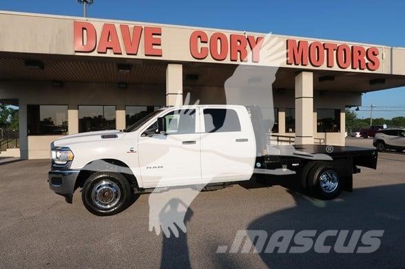 RAM 3500 HD Pritschenwagen/Pritschenwagen mit Seitenklappe