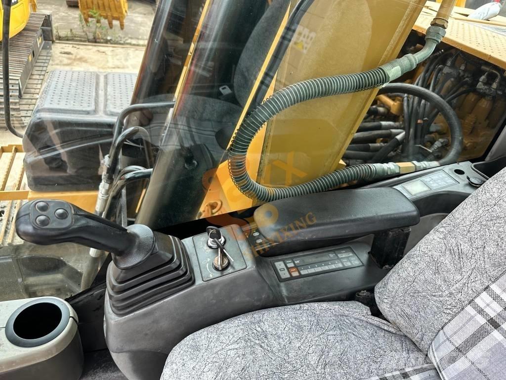 CAT 3152D Raupenbagger