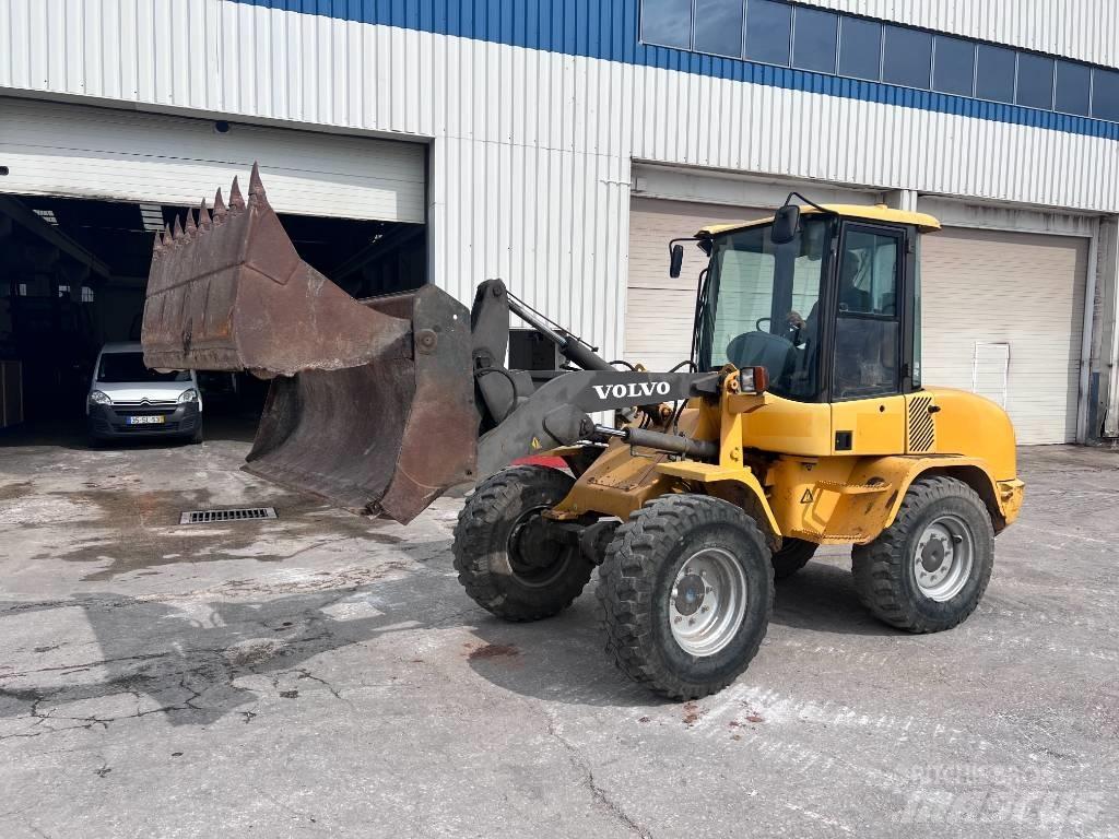 Volvo L 30 B Radlader