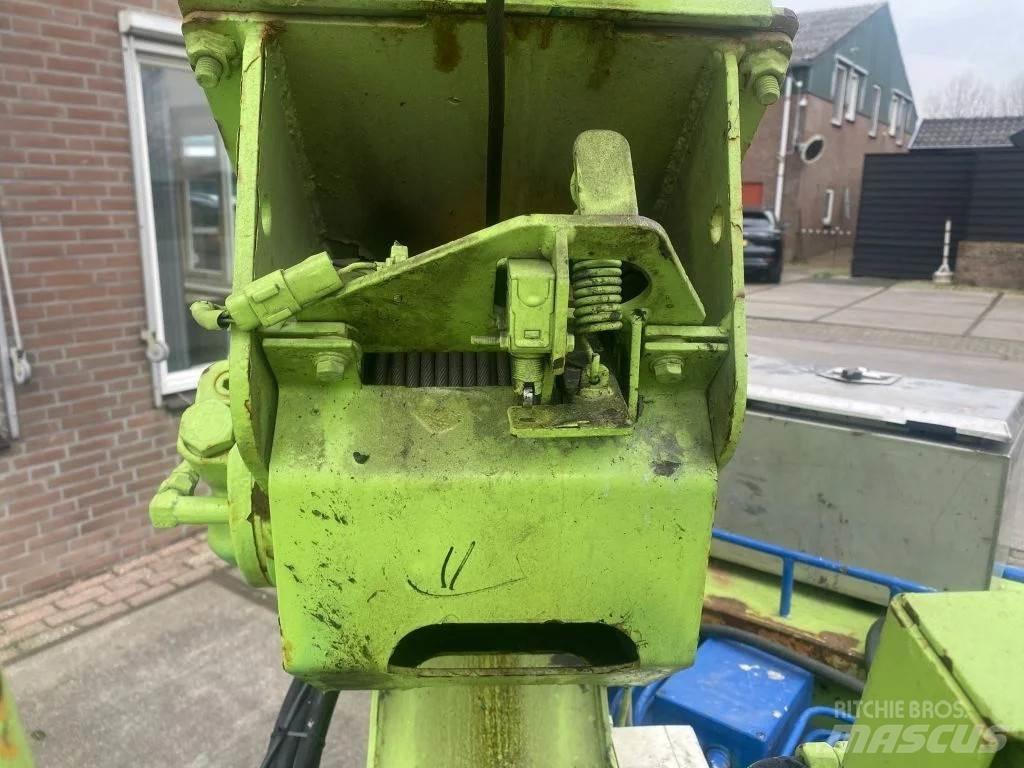 Maeda MC-305C Raupenkrane