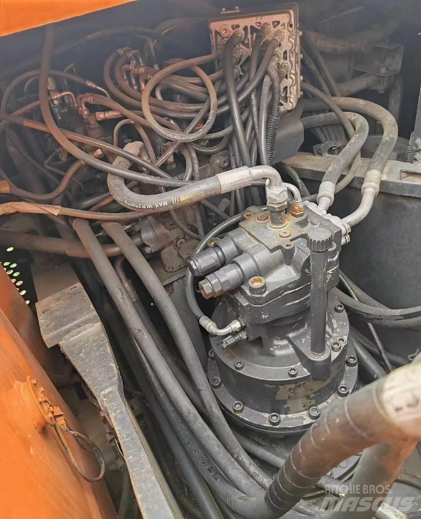Hitachi Zaxis 200 LC Midibagger  7t - 12t