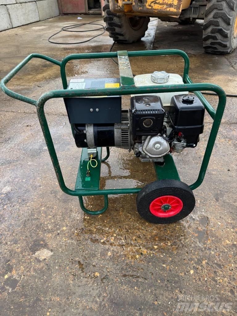 Harrington 3.8KVA Benzin Generatoren