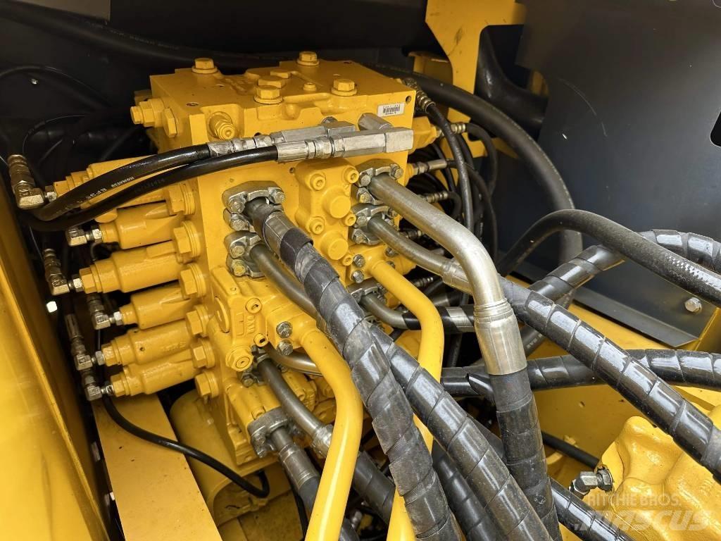 Komatsu PC 200-8 Raupenbagger