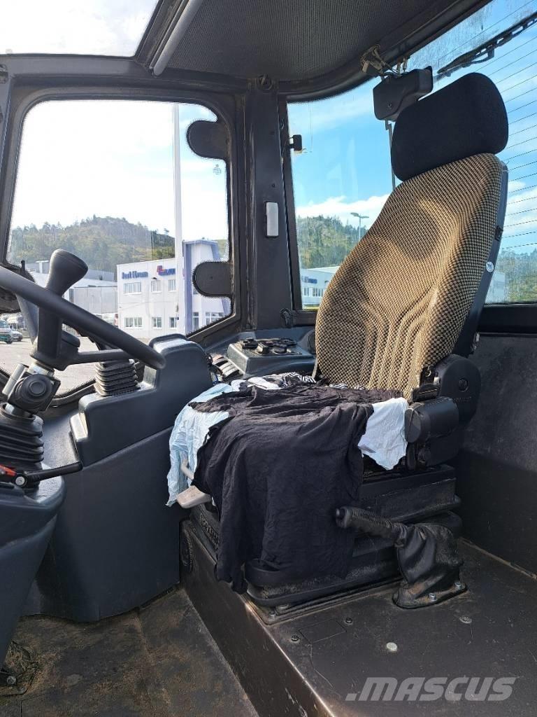 Hitachi ZW 75 Radlader