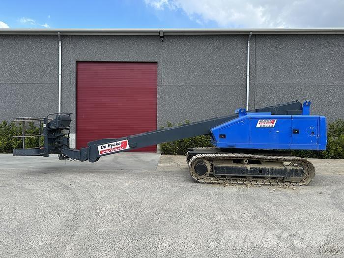 Aichi SR18A Teleskopbühnen