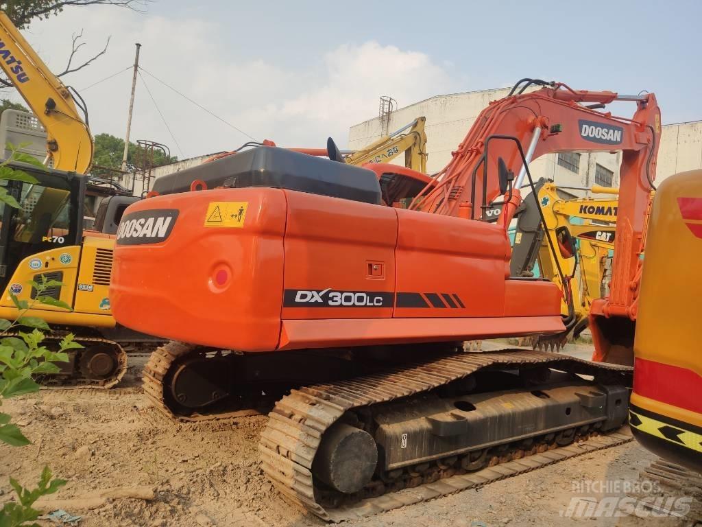 Doosan dx300 Raupenbagger