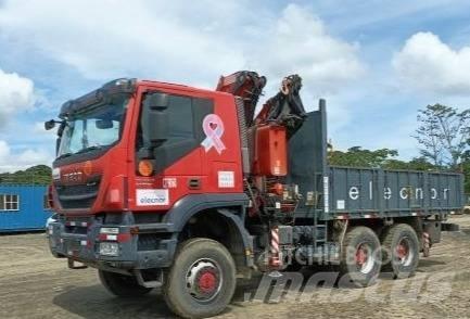 Iveco Trakker 410 Kranwagen