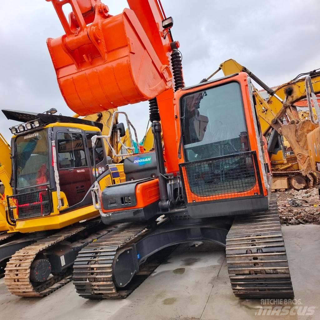 Doosan DX 150 LC Raupenbagger