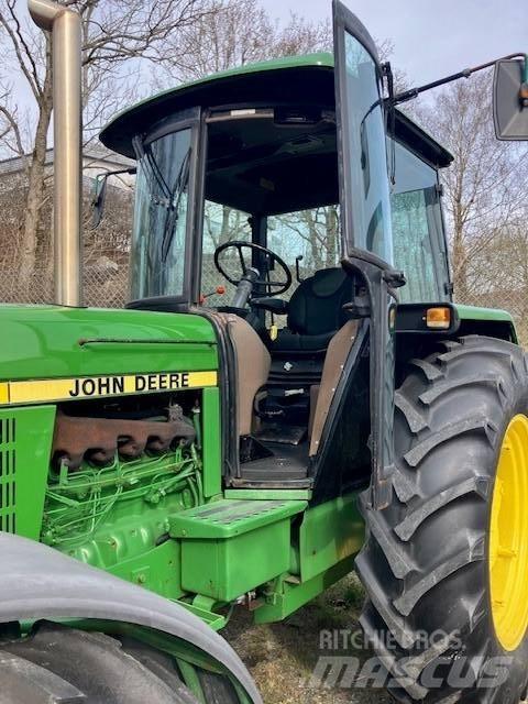 John Deere 3640 MFWD Traktoren