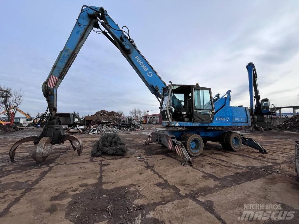 Fuchs MHL 340 Materialumschlag