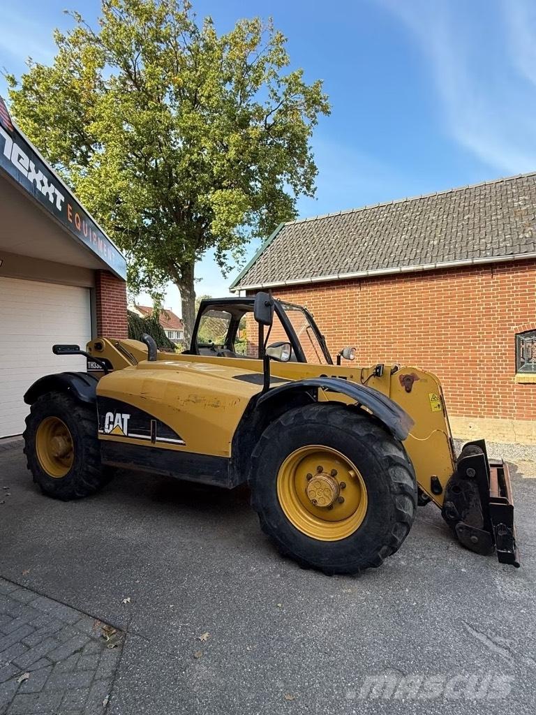 CAT TH 330 B Teleskoplader