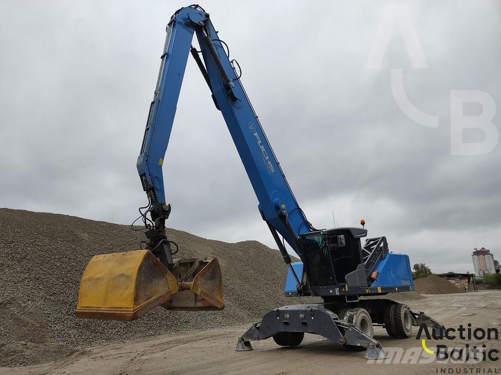Fuchs MHL 350 Materialumschlag