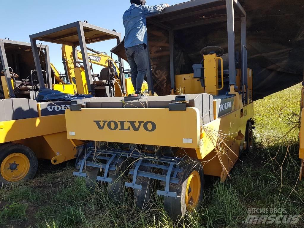 Volvo PT 125 Gummiradwalzen