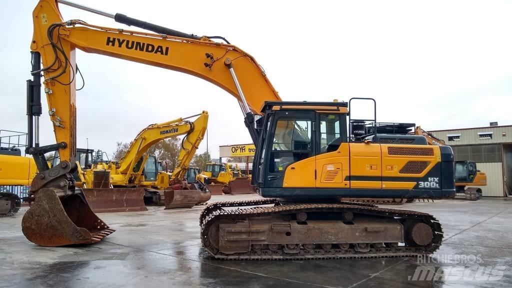 Hyundai HX 300 L Raupenbagger
