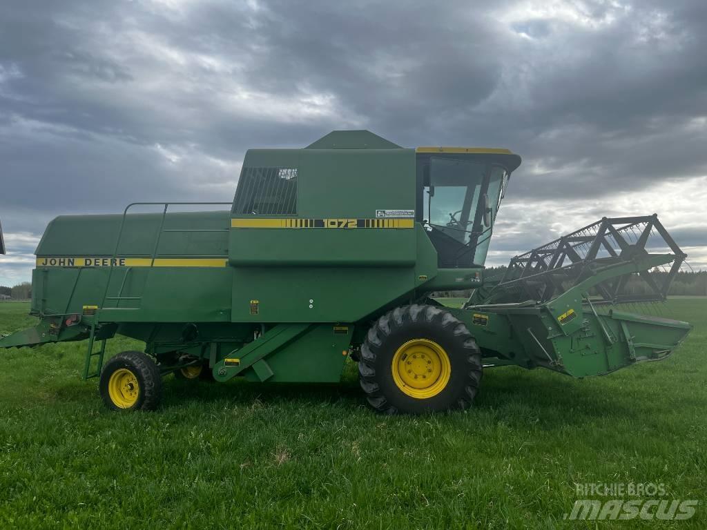 John Deere 1072 Mähdrescher