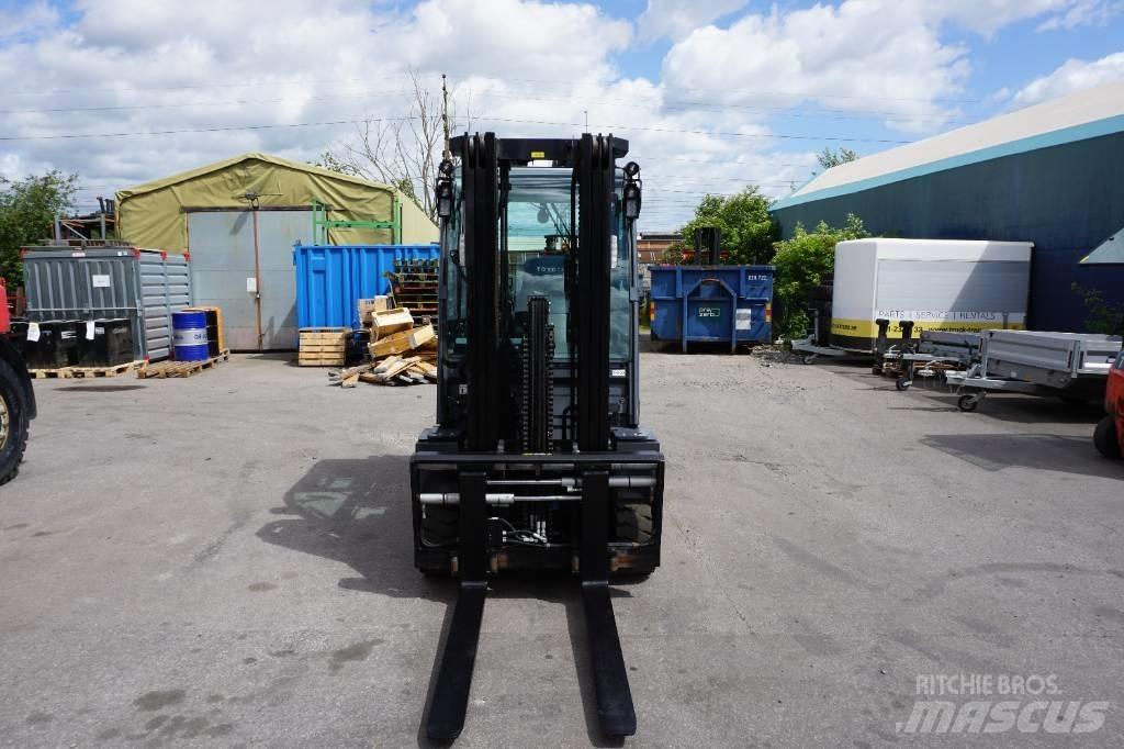 Toyota 56-8FD30F Dieselstapler