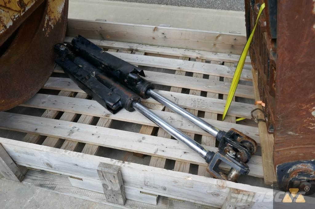 CAT 525D Grapple Transport Sonstige