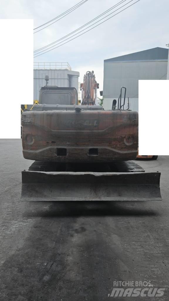 Doosan DX 140 LC Raupenbagger