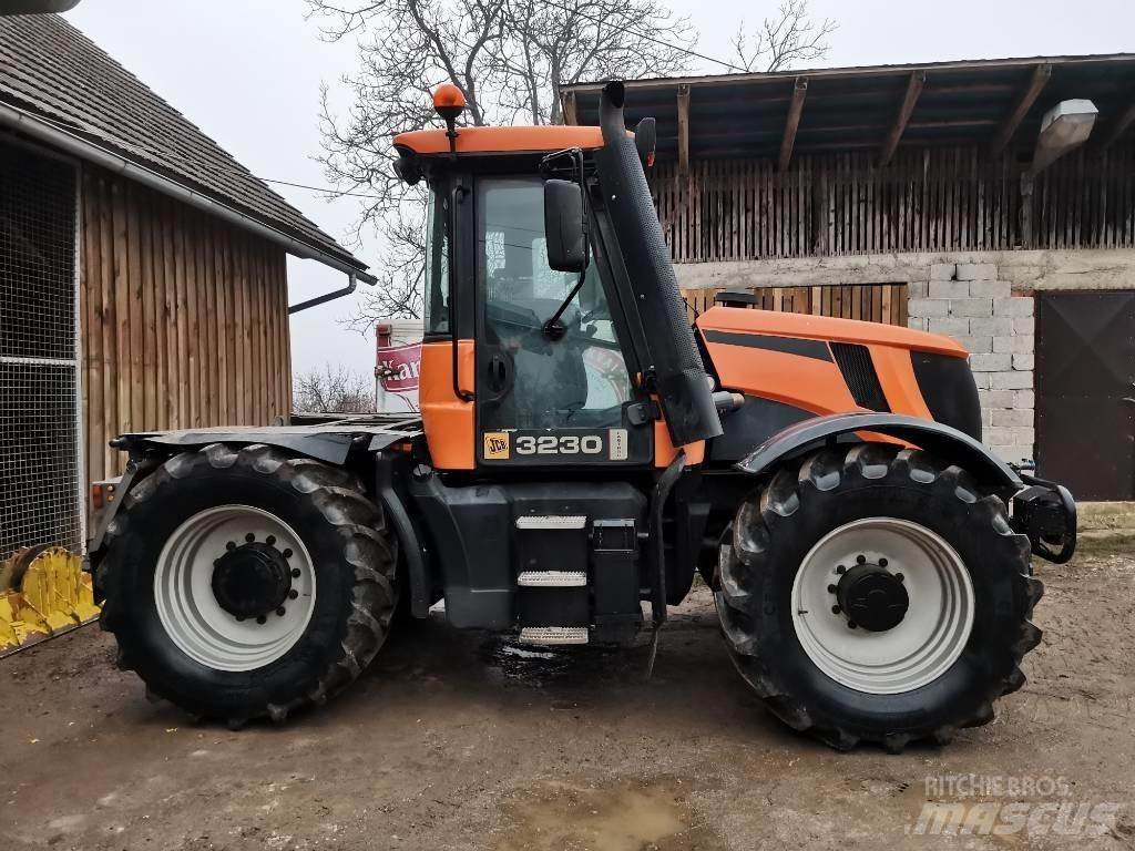 JCB Fastrac 3230 Traktoren
