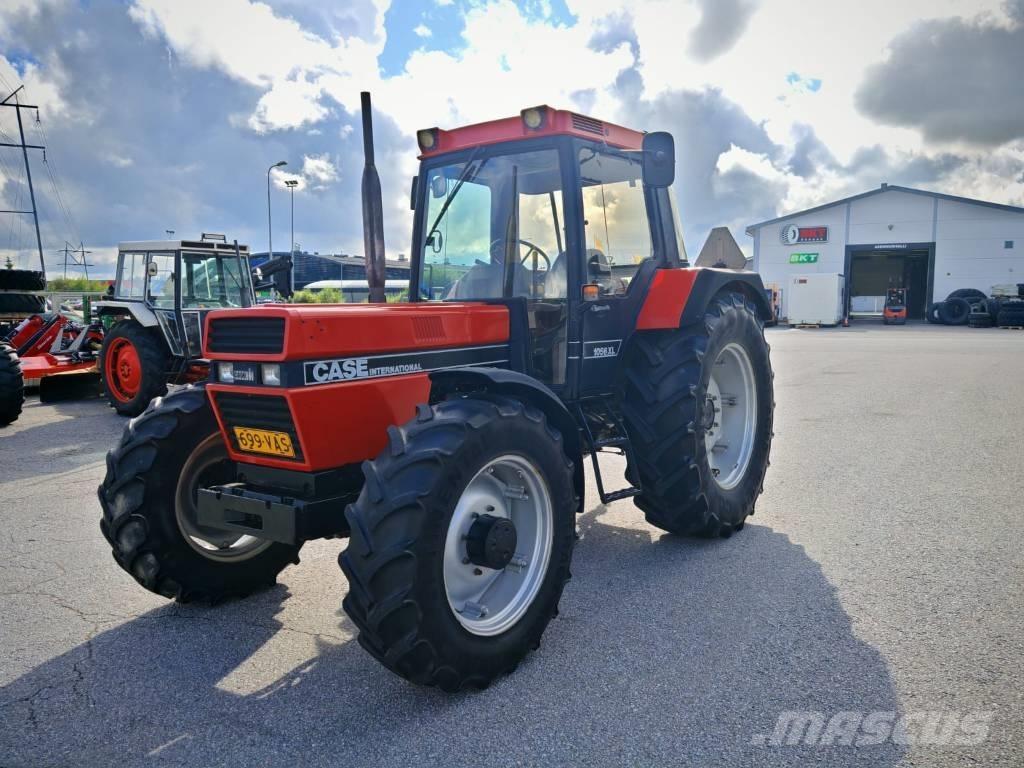Case IH 1056 XL Traktoren