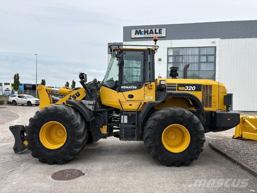 Komatsu WA320-7 Radlader