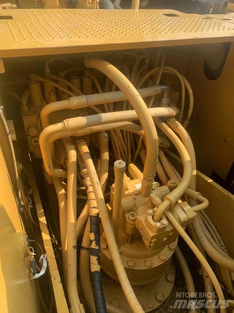 CAT 320 D Raupenbagger