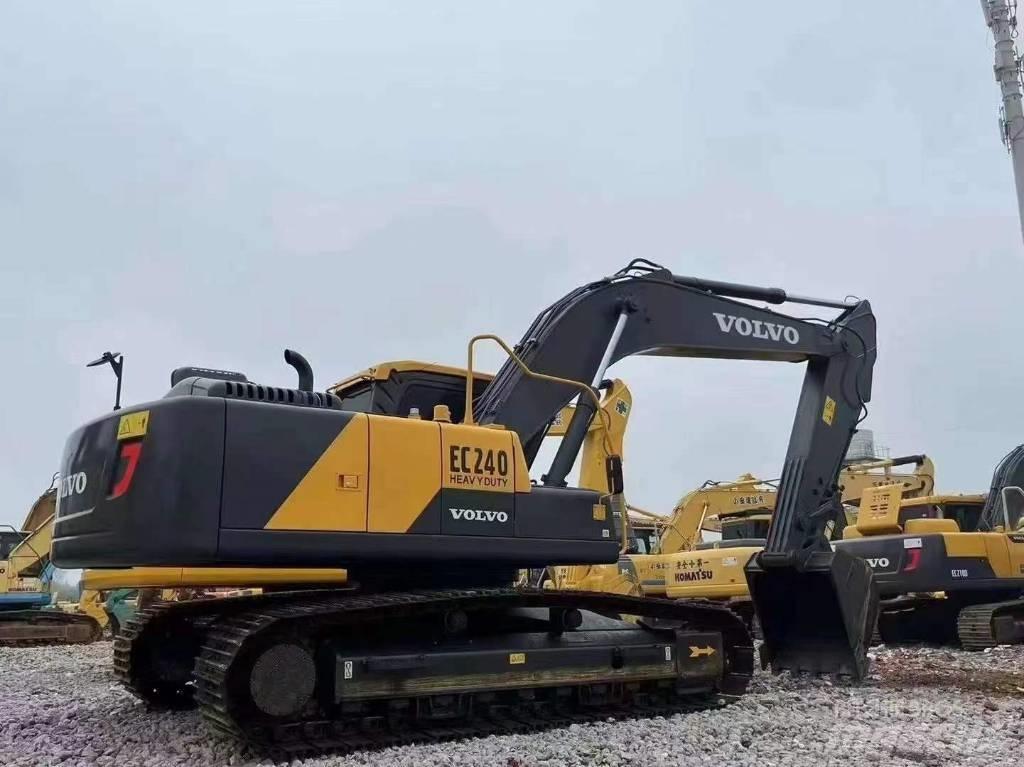 Volvo EC240 Raupenbagger