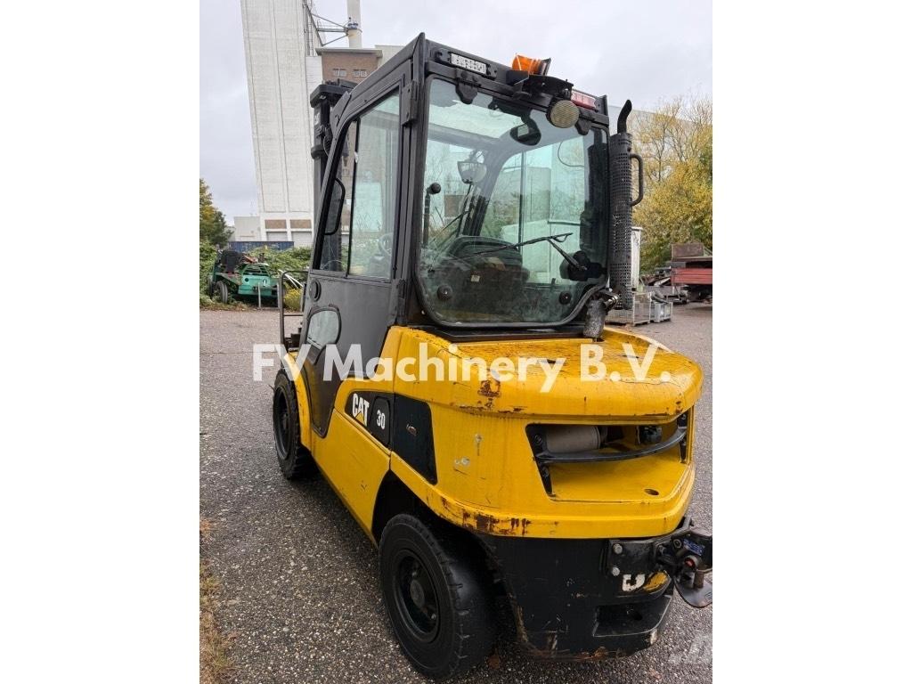 CAT DP 30 N Dieselstapler