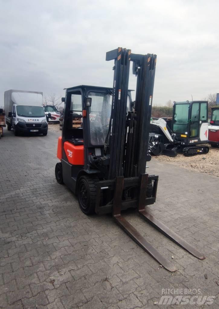 Doosan D 30 G Dieselstapler