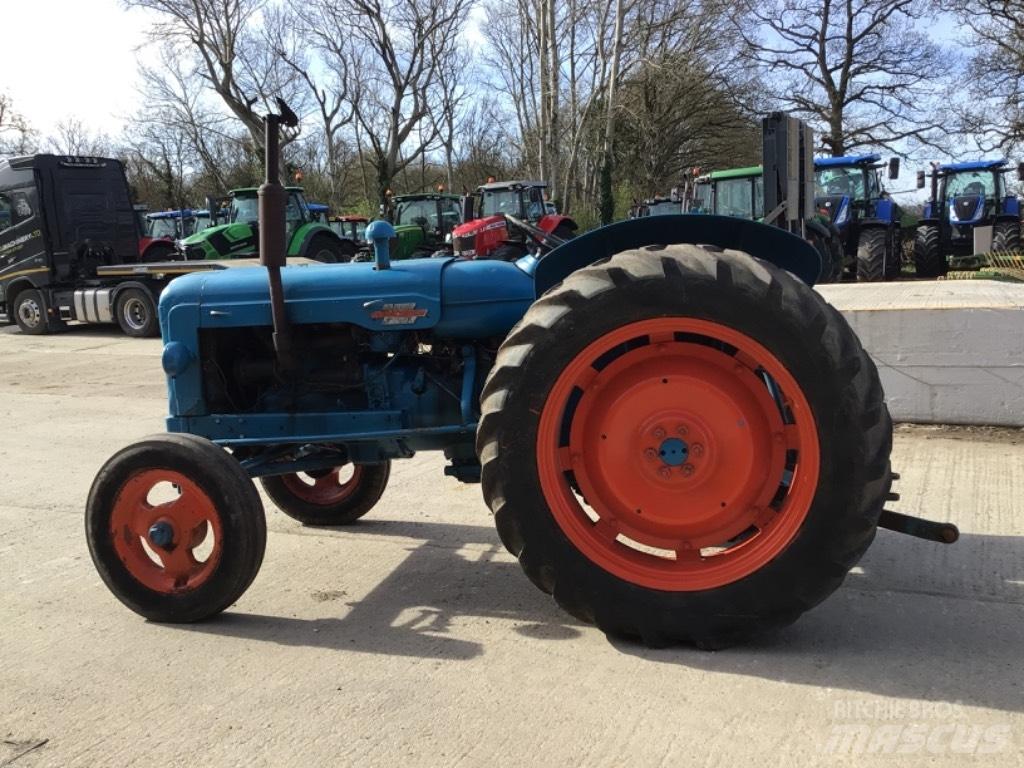 Fordson Power Major Traktoren