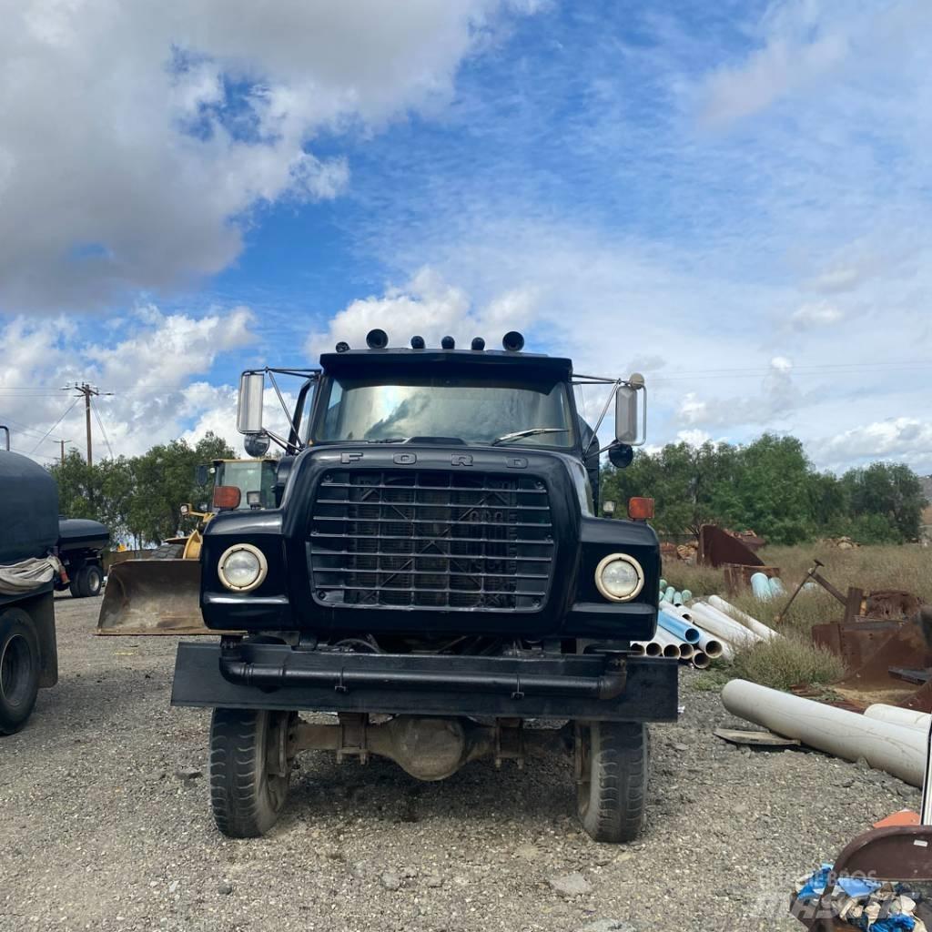 Ford 6 x 6 Wassertanker
