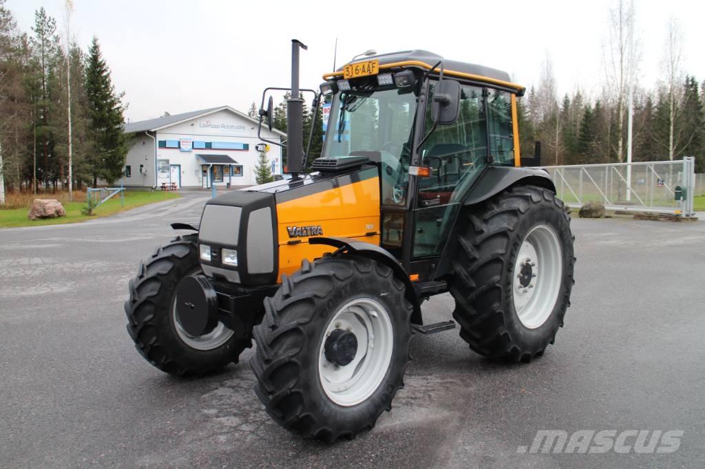 Valtra 700 Traktoren