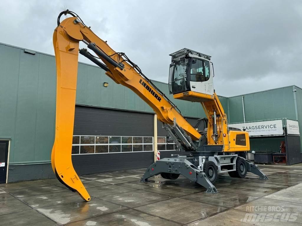 Liebherr LH 30 M Materialumschlag