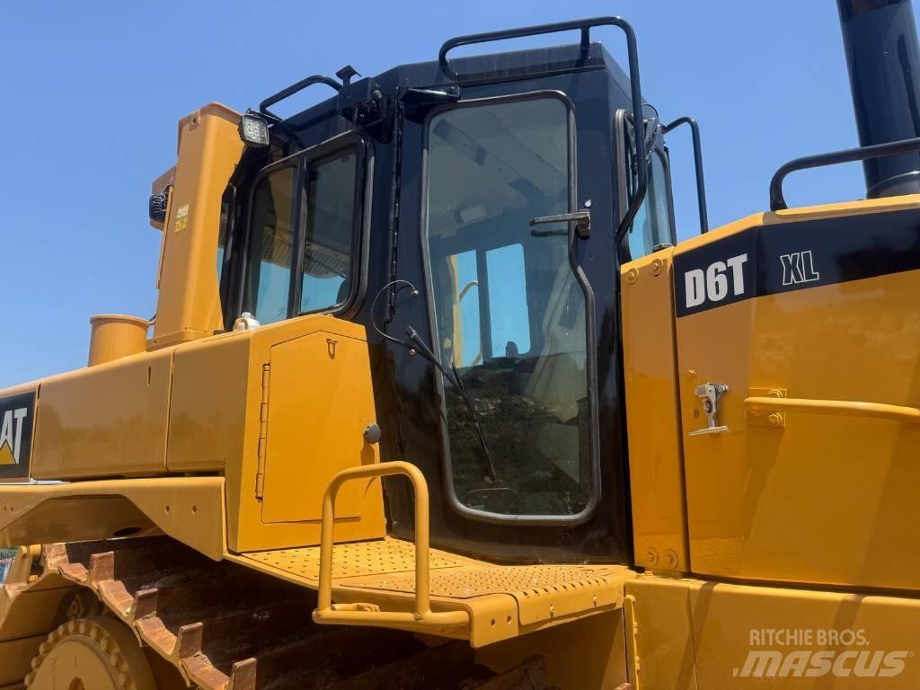 CAT D 6 T XL Bulldozer