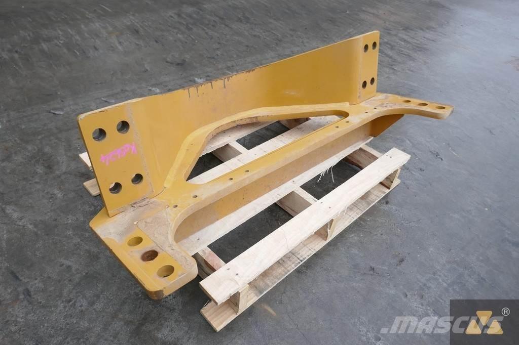 CAT 140M3 Drawbar Transport Sonstige