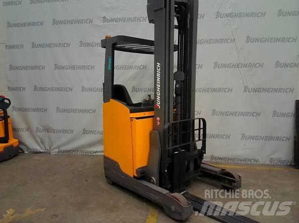 Jungheinrich ETV 214 Schubmaststapler