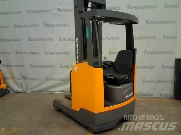 Jungheinrich ETV 214 Schubmaststapler