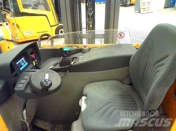Jungheinrich ETV 214 Schubmaststapler